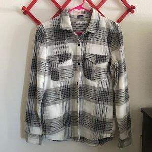 Soft and cozy O’Neill flannel